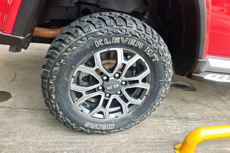 Used  BJ40 2020 2.0T Automatic Four-Wheel Drive Urban Hunter Edition Prestige Version
