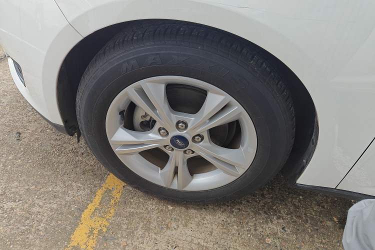 Used Ford Focus 2018 Sedan Classic 1.6L Automatic Comfort Plus Smart Drive Version
