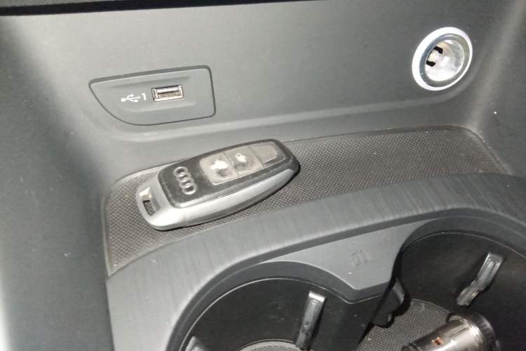 Used Audi A3 2020 Limousine 35 TFSI Fashion Edition China VI Emission Standard