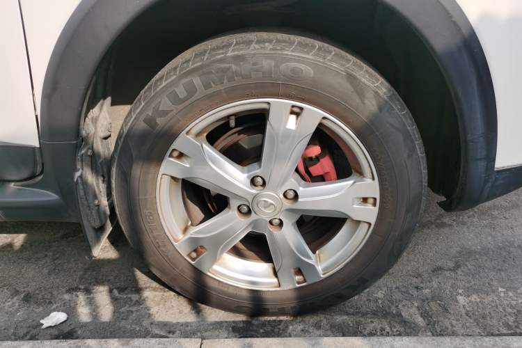 Used Great Wall M4 2014 1.5L manual Comfort trim level
