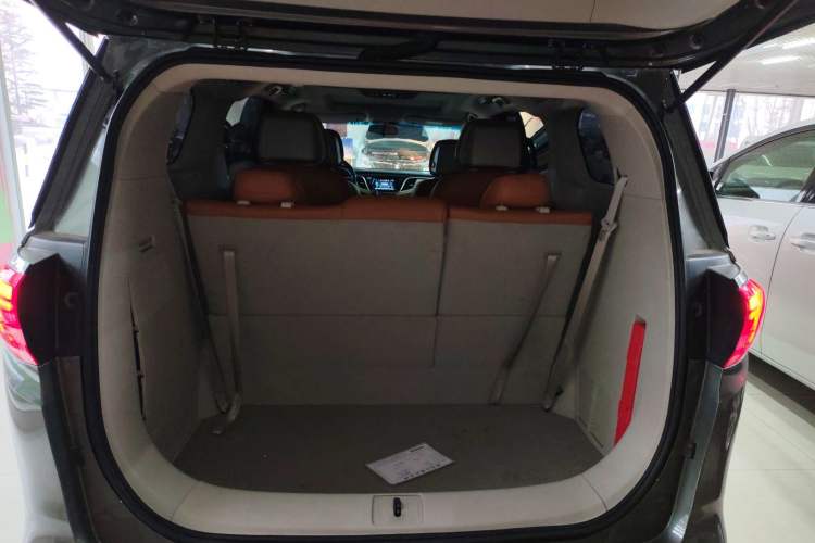 Used Buick GL8 2017 ES 28T Comfort Model China V Standard
