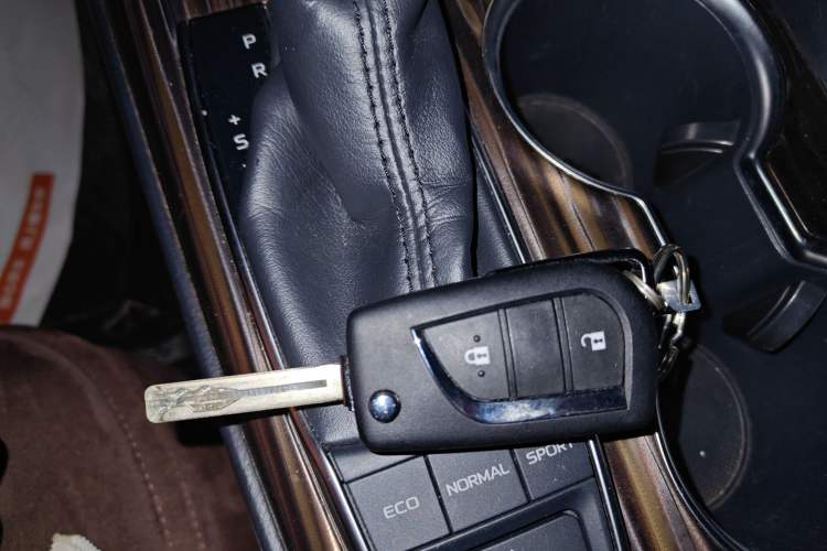 Used Toyota Camry 2018 2.5G Luxury Edition