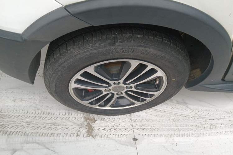 Used Haval H1 2015 1.5L AMT Luxury Model