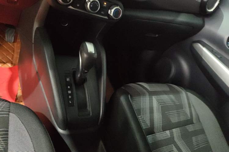 Used Nissan Kicks 2019 1.5L CVT Cool Enjoy Edition