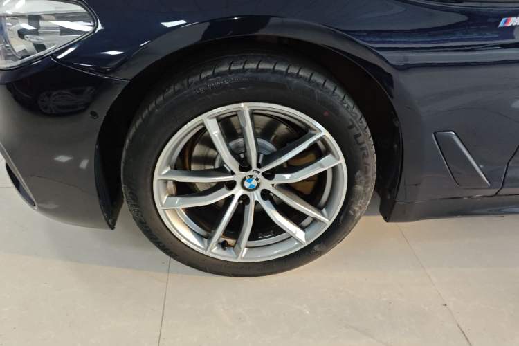 Used BMW 5 Series 2019 525Li M Sport Package

