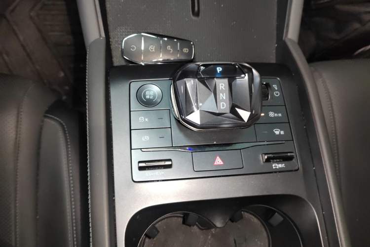 Used BYD Qin L 2024 DM-i 120KM Leading Model
