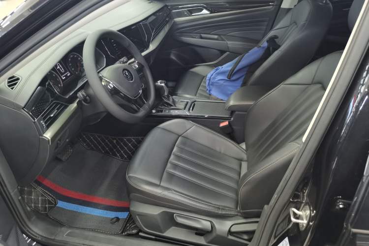 Used Volkswagen Passat 2020 Revised Version 280TSI Business Edition China VI Standard
