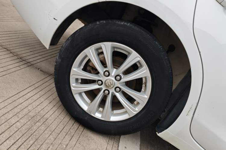 Used Buick GT 2017 15N Automatic Entry-Level Trim
