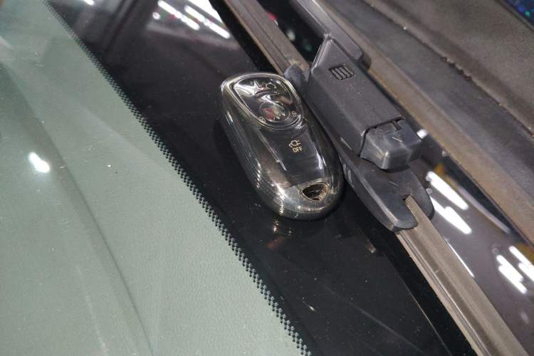 Used Buick Velite 7 2020 652E Connected Smart Edition
