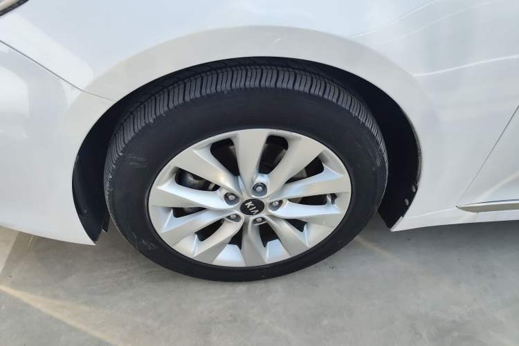 Used Kia K5 2016 1.6T Automatic LUX
