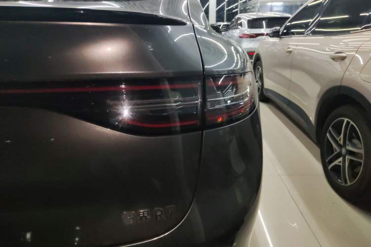 Used Hima Luxeed R7 2024 All-Electric 736 km Ultra