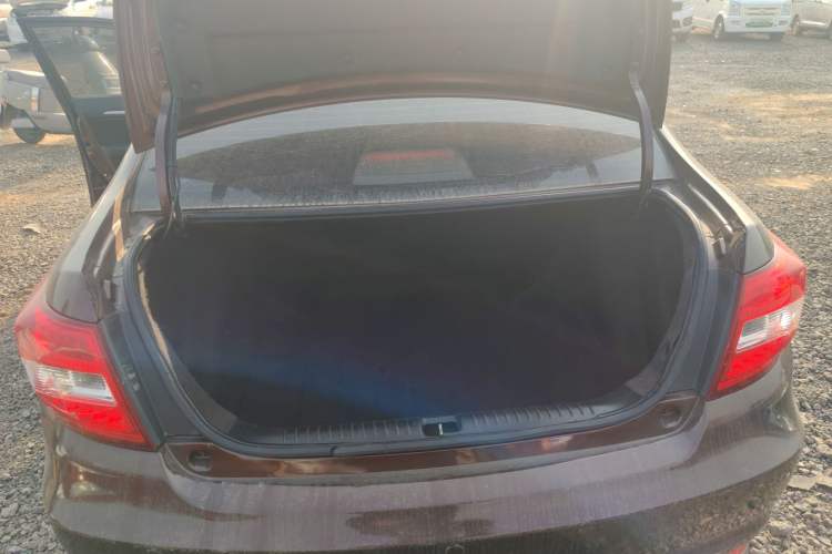 Used Geely Auto Vision 2016 1.5L Manual Happiness Edition