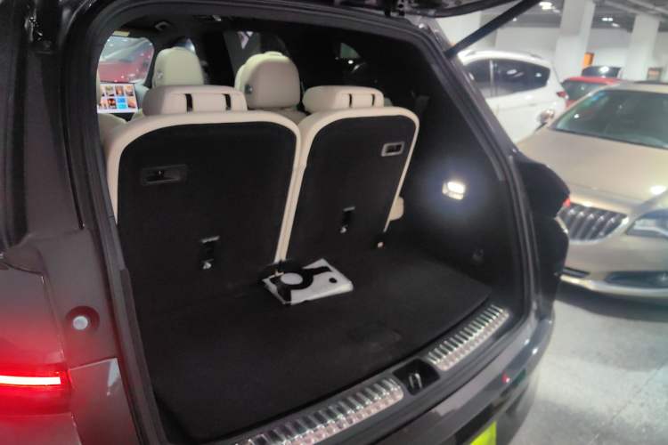 Used Li Auto L8 2023 Pro Model