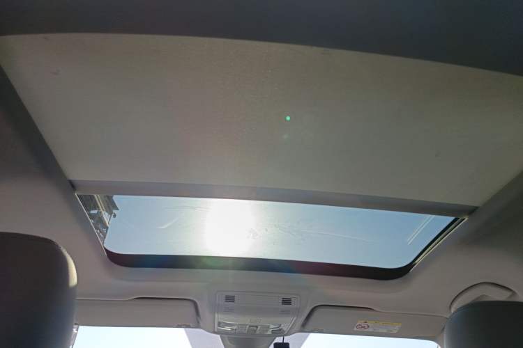 Used Volkswagen Tharu 2023 300TSI Two-Wheel-Drive Full Moon Edition