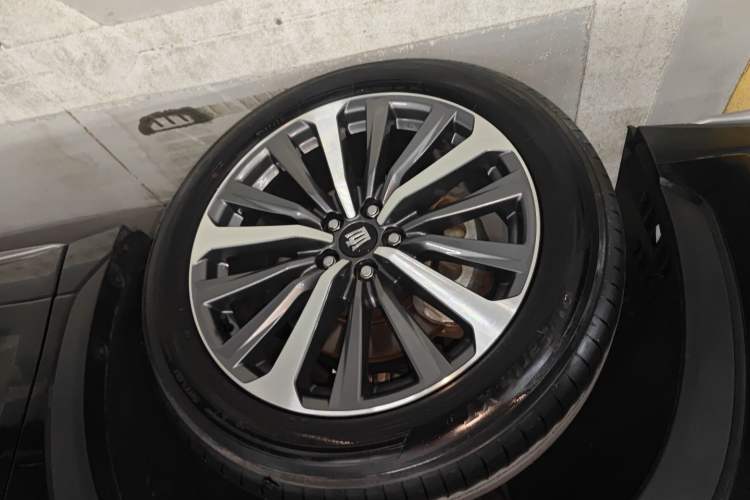 Used Toyota Crown Land Cruiser 2024 2.5L HEV Four-Wheel Drive Premium Edition