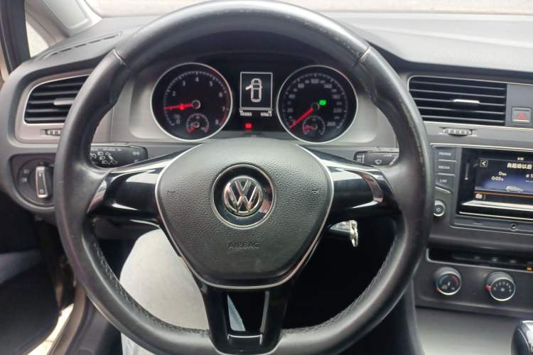 Used Volkswagen Golf 2016 1.6L Automatic Comfort Model
