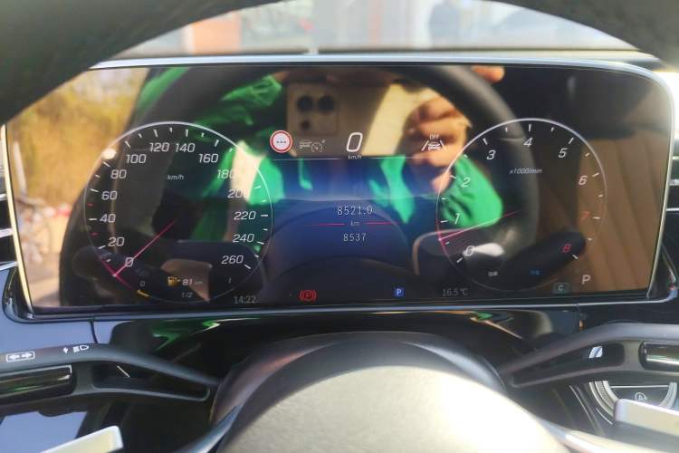 Used Mercedes-Benz E-Class 2025 Facelift E 300 L Luxury Edition
