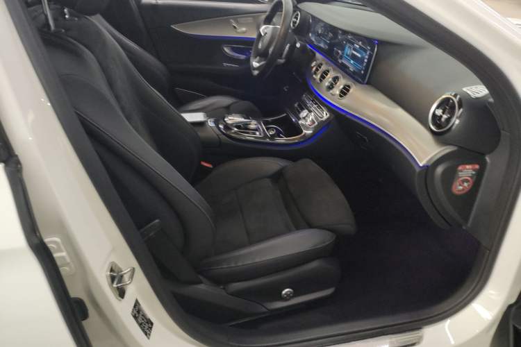 Used Mercedes-Benz E-Class 2017 Facelift E 200 Sport 4MATIC
