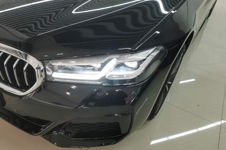 Used BMW 5 Series 2022 Restyled 530Li Leading Edition M Sport Package
