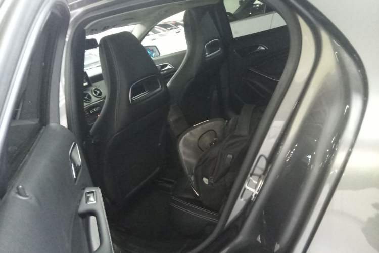 Used Mercedes-Benz GLA 2015 GLA 200 Fashion Model
