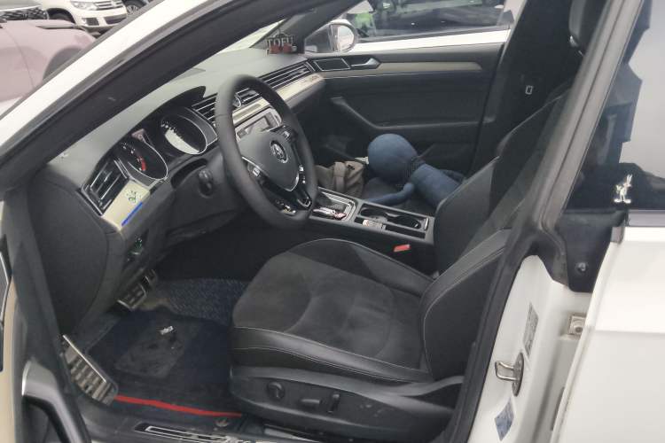 Used Volkswagen FAW-Volkswagen CC 2020 330TSI Huayan Edition China VI Standard
