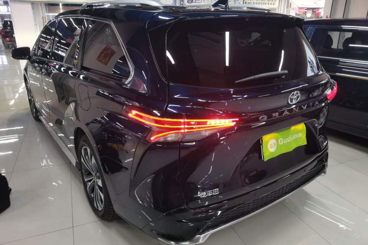 Used Toyota Granvia 2023 2.5L Hybrid Flagship VIP Edition