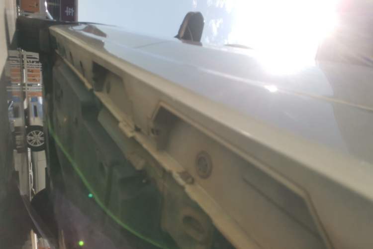 Used Toyota Avalon 2019 Dual-Engine 2.5L XLE Prestige Version China VI Standard
