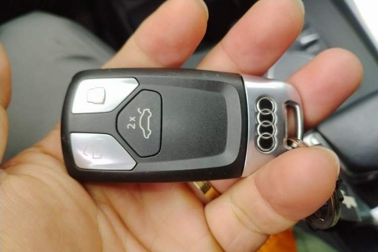 Used Audi A4L 2019 40 TFSI Fashion Version China V
