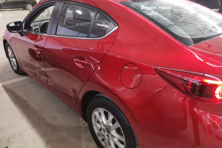 Used Mazda Mazda 3 Axela 2017 Sedan 1.5L Automatic Luxury Model Emission Standard China V
