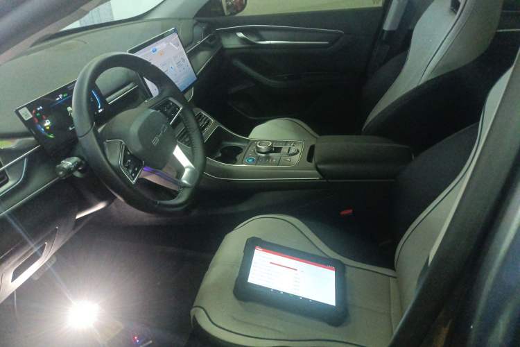 Used BYD Destroyer 05 2024 HONOR Edition DM-i 55KM Luxury Model
