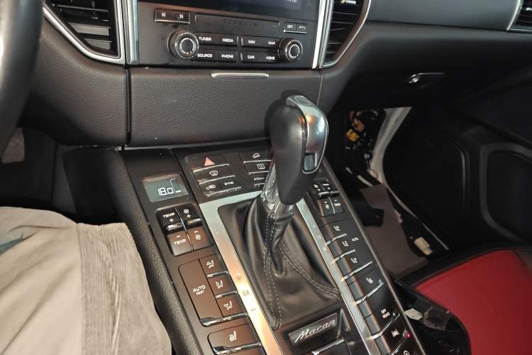 Used Porsche Macan 2017 Macan 2.0T
