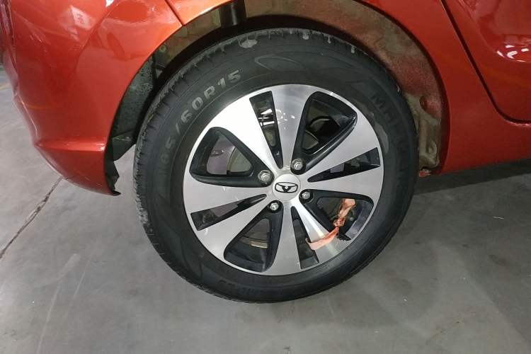 Used Cowin C3R 2015 1.5L Manual Gold Diamond Edition