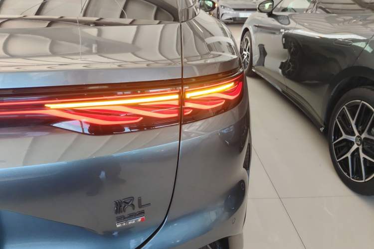 Used BYD Han L 2025 DM-p Four-Wheel-Drive LiDAR Flagship Model
