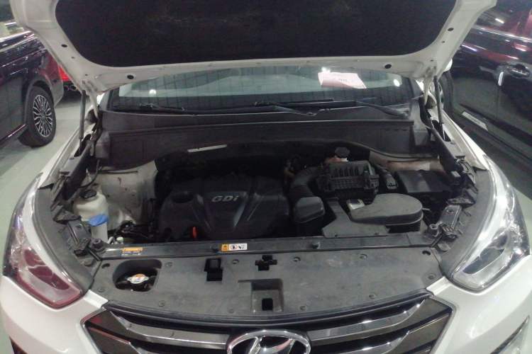 Used Hyundai Santa Fe 2013 2.4L Automatic Two-Wheel Drive Smart Version
