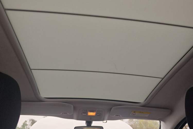 Used Peugeot 2008 2014 1.6L Automatic Fashion Edition