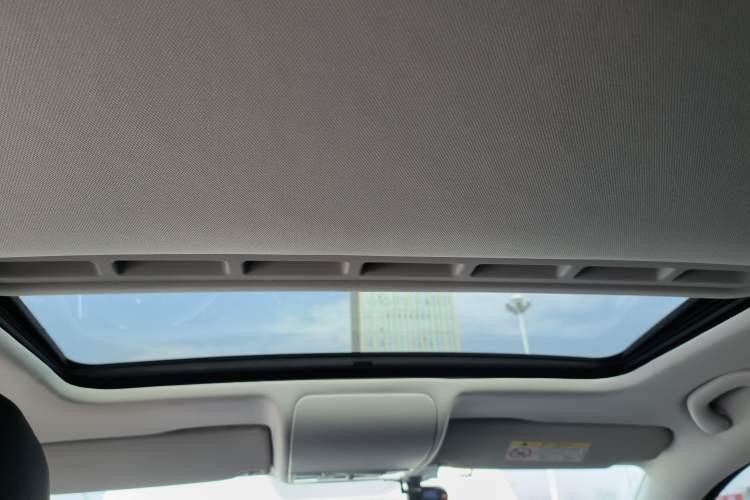 Used Volkswagen Polo 2016 1.6L Automatic Comfort Model
