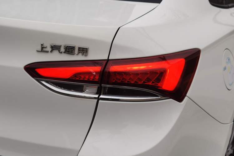 Used Buick GT 2018 18T Automatic Elite Model
