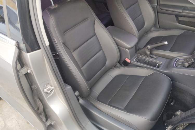 Used Volkswagen Sagitar 2016 230TSI 25th Anniversary Edition
