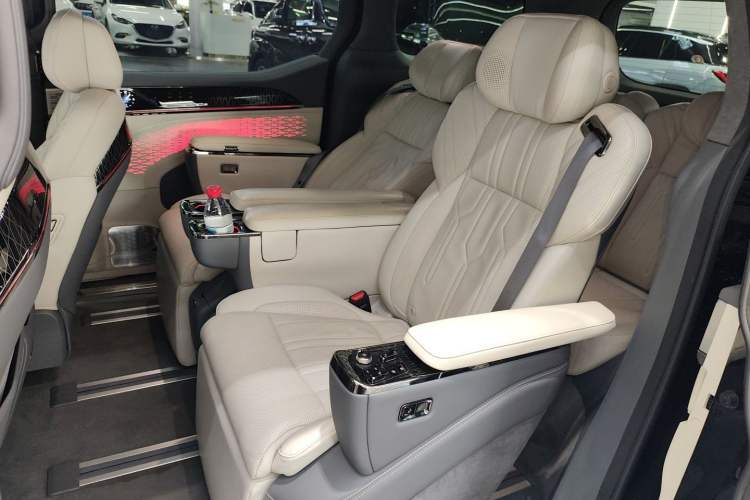 Used Zeekr 009 2022 WE Edition
