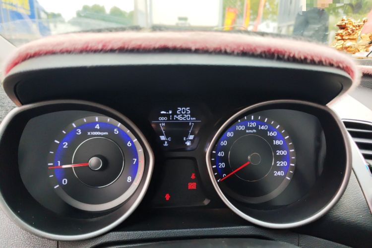 Used Hyundai Elantra (5th Generation / Langdong) 2015 1.6L Manual Fashion Edition
