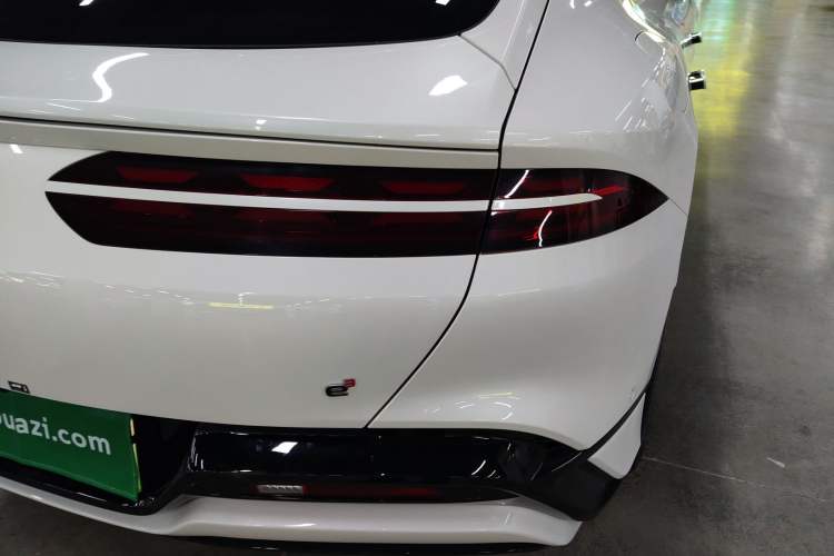 Used Denza Z9GT 2024 1100 Four-Wheel Drive Ultra Version
