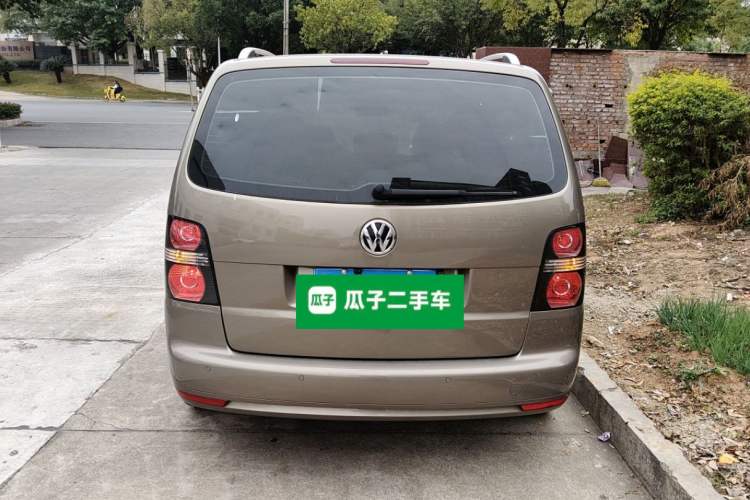 Used Volkswagen Touran 2015 1.4T DSG Comfort Edition 5 Seats