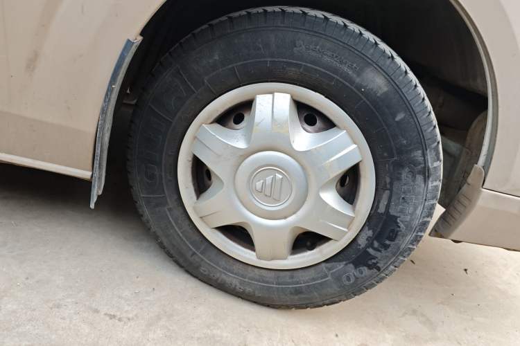 Used Foton Scenic G9 2017 2.4L Gasoline Commercial Version Long Wheelbase 9-Seater 4G69
