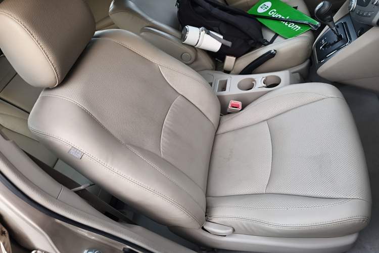 Used BYD S6 2013 Platinum Edition 2.4L Automatic Luxury Model
