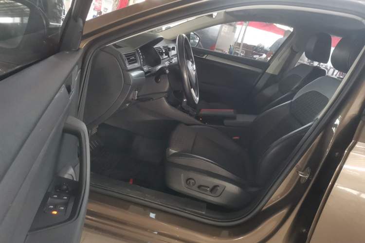 Used Skoda Superb 2016 TSI280 DSG Innovation Edition
