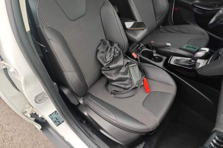 Used Ford Focus 2012 Hatchback 1.6L Automatic Fashion Edition