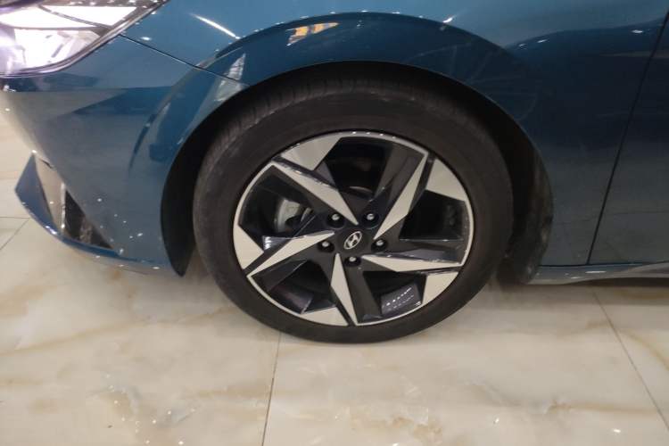 Used Hyundai Elantra 2022 1.5L CVT LUX Prestige Edition
