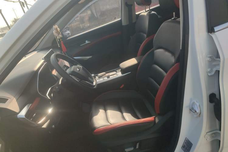 Used SOL X8 2021 300T DCT Luxury Smart Connect Edition 5 Seats