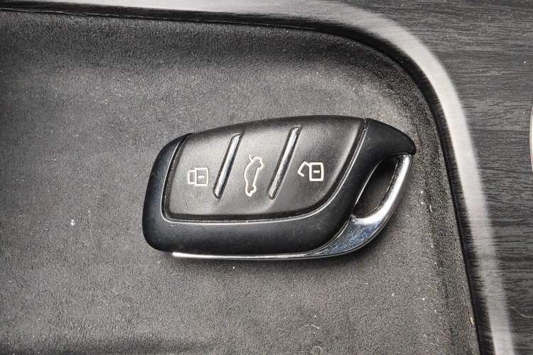 Used Roewe D7 2023 DMH 125km Flagship Edition