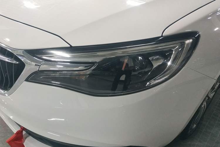 Used Buick GT 2018 18T Automatic Elite Model
